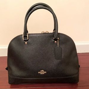 KATY SATCHEL COACH